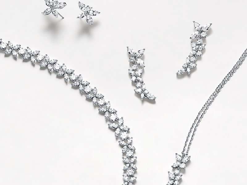 myjs-guide-how-to-wear-statement-jewellery-myjewellerystory-blog-banner