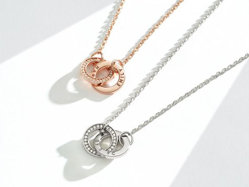 myjs-personalised-brilliance-interlocking-double-myjewellerystory-blog-feature
