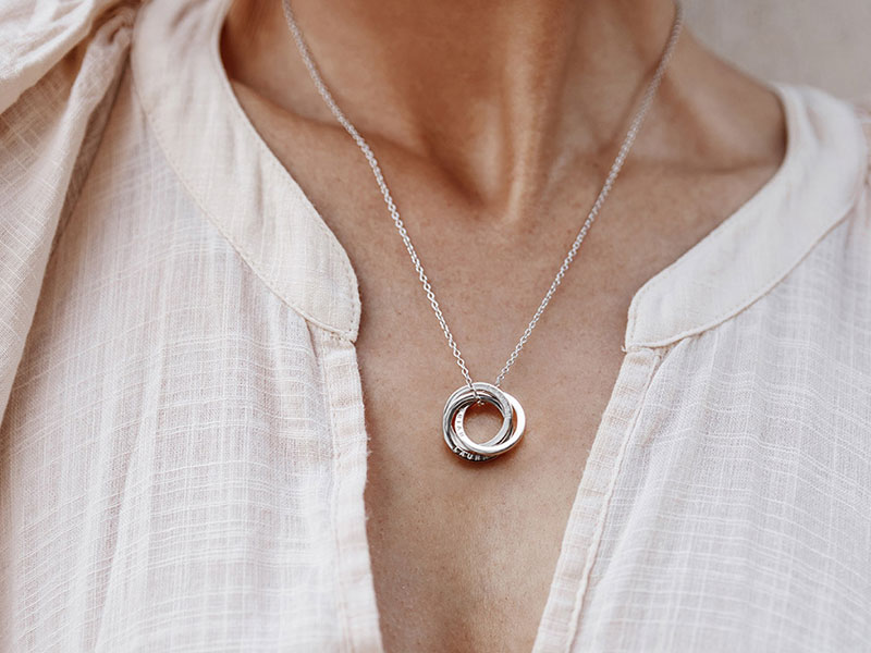 personalised-trinity-interlocking-mothers-day-jewellery-gift-guide-myjewellerystory-blog