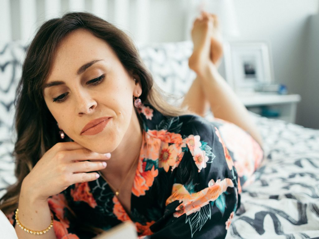 wearing-jewellery-relaxing-bed-myjewellerystory-blog